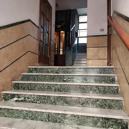 Blue House Termini-colosseo Apartment Rome
